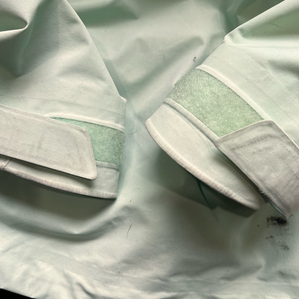 Burton AK Gore-Tex Mint Jacket - Picture 4 of 7